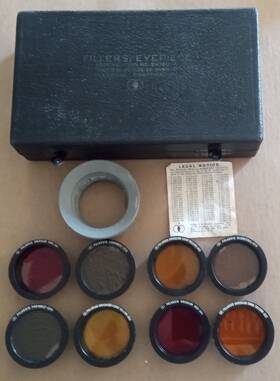 Ac1535142-19159-p Polaroid Vintage Corp Eyepiece Filter Set From 1942. Complete. Look / Read