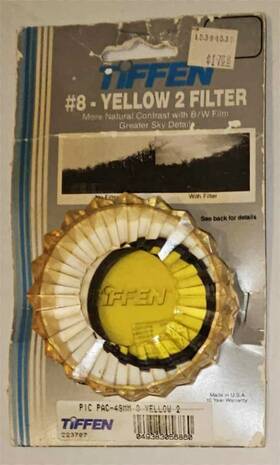 Tiffen 049383056860 49mm Yellow 2 Filter With Plastic Case For B And W Film Lnos Open Box Made/usa Tiffen 049383056860 49mm Yellow 2 Filter With Plastic Case For B And W Film Lnos Open Box Made/usa