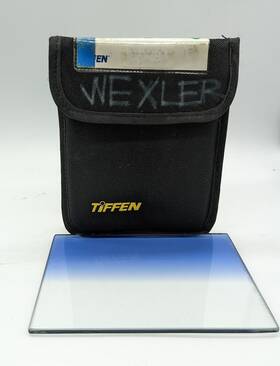 4565cgb3sh Tiffen 4x5.65 Inch Color Graduated Blue #3 Soft Edge Horizontal Orientation Filter