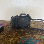 Canon Eos Rebel T1I 500D 15.1MP Dslr Camera W/ 2 Batteries & Charger. Fixed Price $150.00.